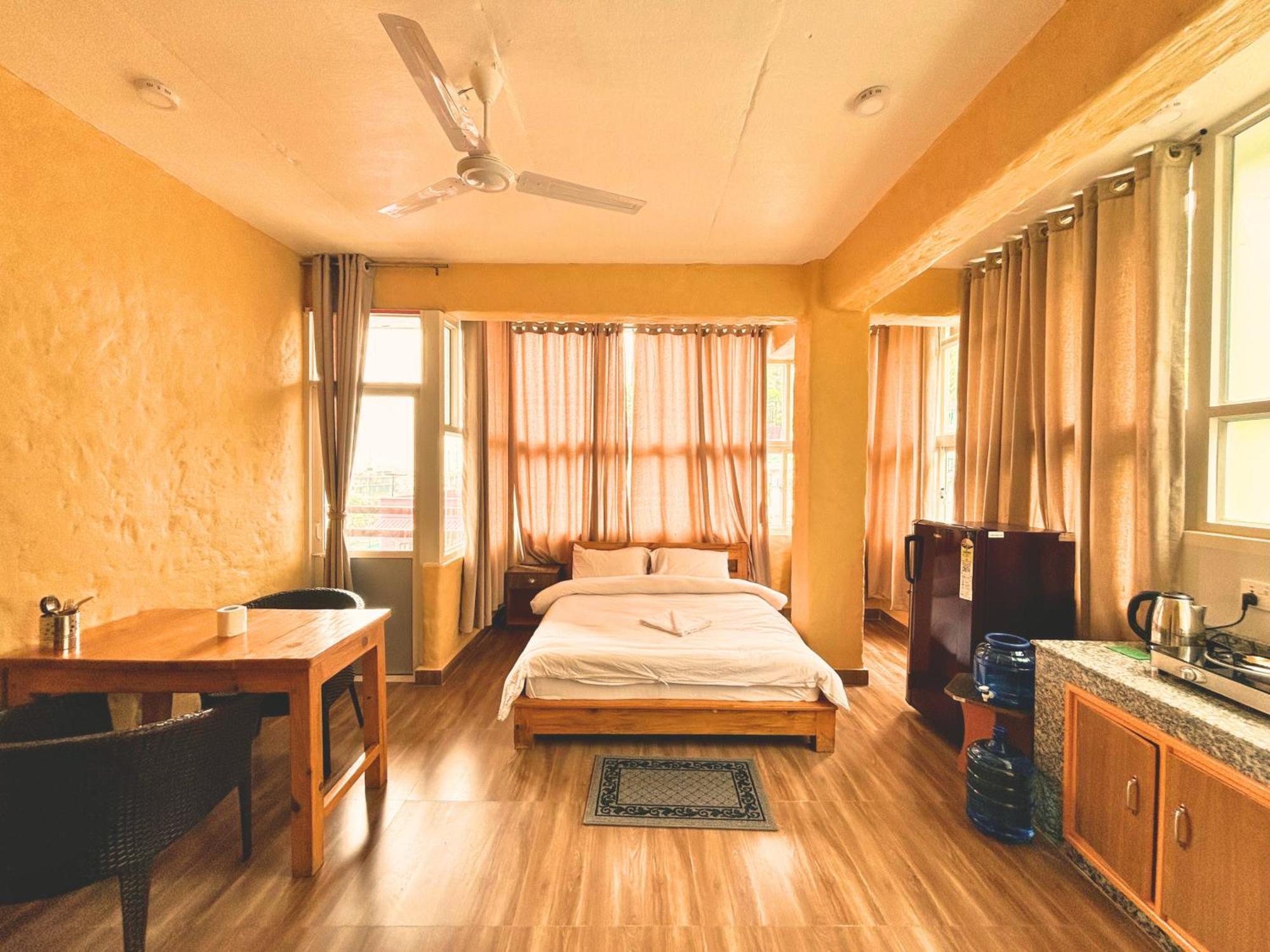 Nishan Apartments -Lakeside Pokhara Exteriör bild