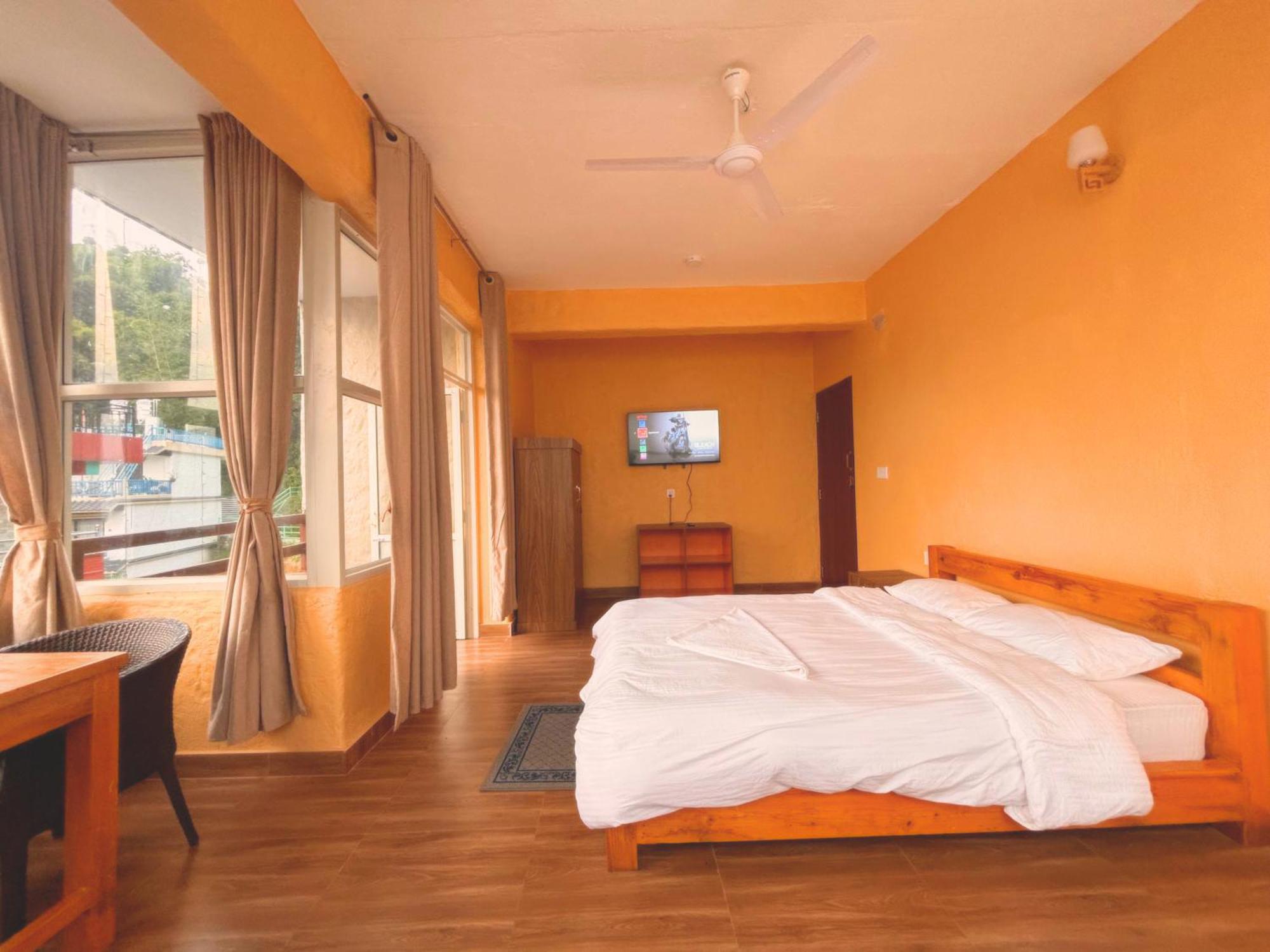 Nishan Apartments -Lakeside Pokhara Exteriör bild